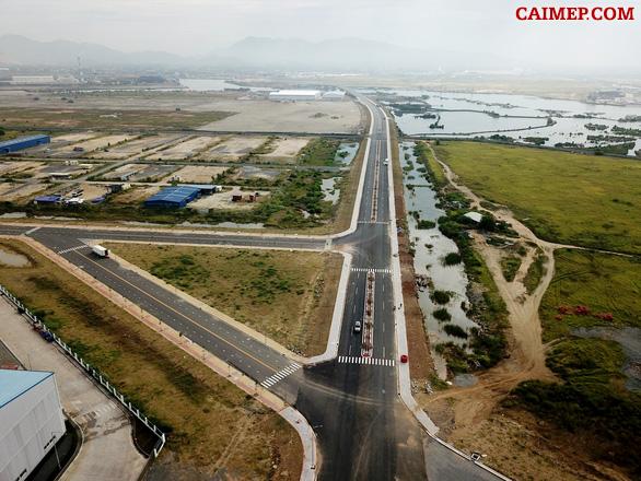 Đường Cái Mép - Phước Hòa - một trong những hạ tầng kết nối giao thông liên cảng đã hoàn thành - Ảnh: Đ.H.